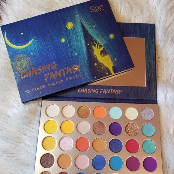 Chasing Fantasy 35 Color Eyeshadow Palette from She Makeup - Picture 5 of 5
